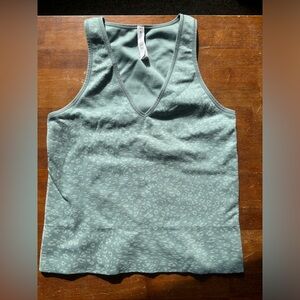 Athleta Women's Sleeveless V-Neck Cheetah Tank